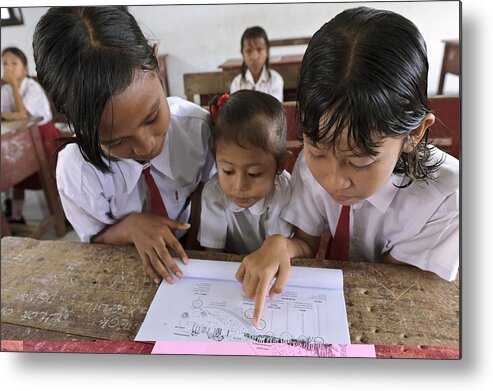 People Metal Print featuring the photograph Environmental education, Indonesia by Science Photo Library
