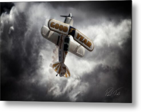 Vintage Metal Print featuring the photograph Good Year Cloud by Paul Job