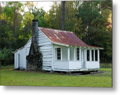  Cabin Metal Print featuring the photograph Hobcaw Cabin by Sandra Anderson