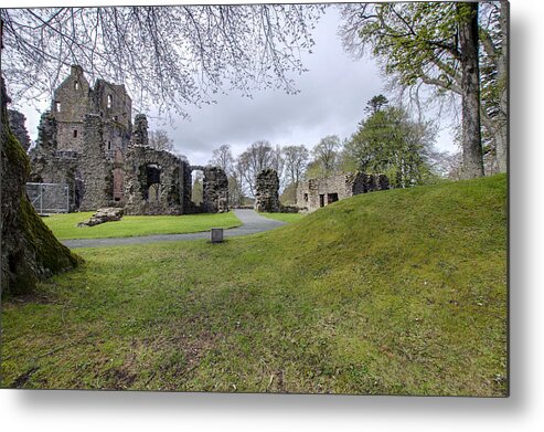 Huntly Metal Print featuring the photograph Huntly Castle - 4 by Paul Cannon