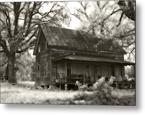 Old Farm House Metal Print featuring the photograph Inhabited by Tanya Jacobson-Smith
