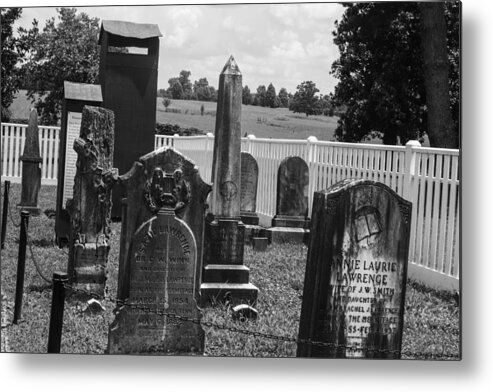 The Hermitage Metal Print featuring the photograph Jackson Family Graves by Robert Hebert