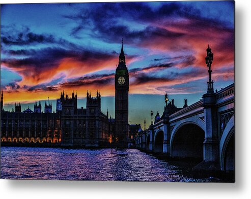 Arch Metal Print featuring the photograph London & The Crazy Dusk by Rodwey2004