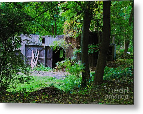 Abandoned Metal Print featuring the photograph Lost Building by William Norton