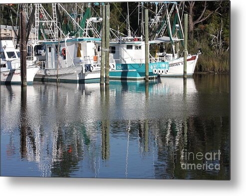 Boats Metal Print featuring the photograph Mississippi Boats by Carol Groenen