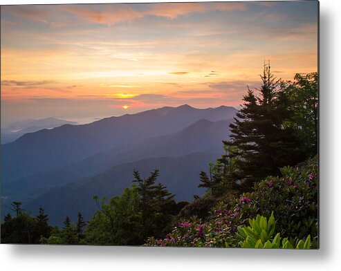 Sun Metal Print featuring the photograph Myrtle Point Sunrise - Mt LeConte by Doug McPherson