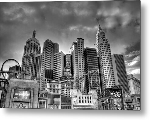 B&w Metal Print featuring the photograph New York New York Black and White by Jim Moss