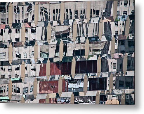 Ny Metal Print featuring the photograph NY in the mirror by Adriana Zoon