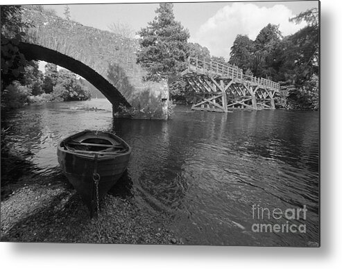 Loch Ness Metal Print featuring the photograph Old bridge on river Oich by Riccardo Mottola
