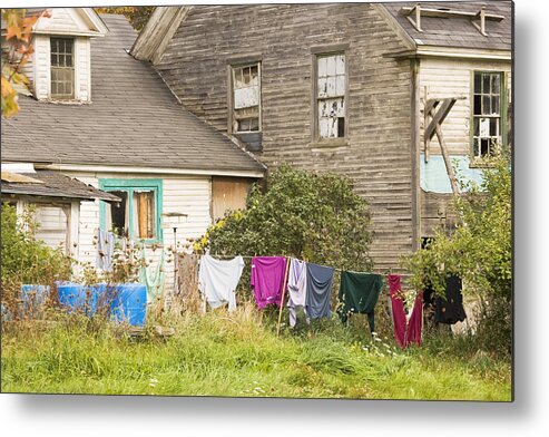 Laundry Metal Print featuring the photograph Old House With Laundry by Keith Webber Jr