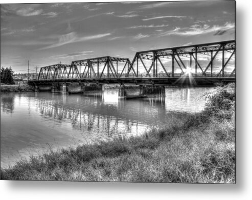 Lincoln Metal Print featuring the photograph Old School Sunset on Lincoln Ave. Bridge by Rob Green