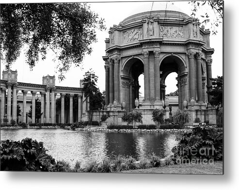 Palace Of Fine Arts Metal Print featuring the photograph Palace of Fine Arts BW by Suzanne Luft