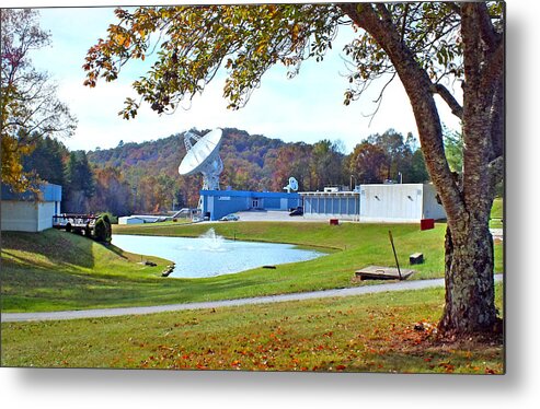 Duane Mccullough Metal Print featuring the photograph PARI Main Campus Area by Duane McCullough