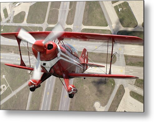 Pitts Special S-2b Framed Prints Metal Print featuring the photograph Pitts Special S-2B by Larry McManus
