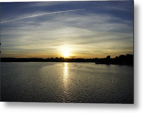 Potomac River Metal Print featuring the photograph Potomac Sunset by Laurie Perry