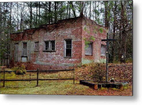 Vacant Building Metal Print featuring the photograph Rejected by Jeff Bjune 
