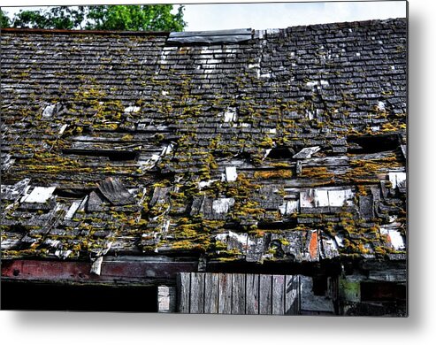 Red Barns Metal Print featuring the photograph Roof top by David Matthews