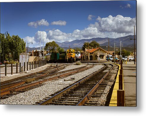 Train Metal Print featuring the photograph Santa Fe Rail Road by John Johnson