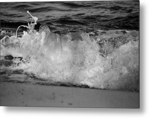 Beach Cottage Life Metal Print featuring the photograph Splash by Mary Hahn Ward