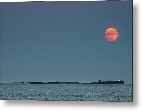 Scenics Metal Print featuring the photograph Super-moon Over Inner Farne Islands by K.arran - Photomuso