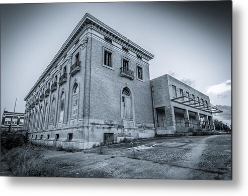 Port Arthur Metal Print featuring the photograph Texas Ruins by David Morefield