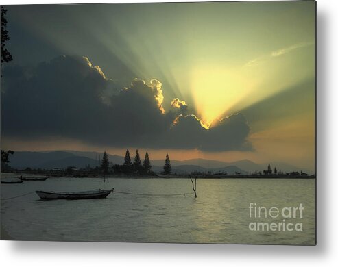 Michelle Meenawong Metal Print featuring the photograph The End Of The Day by Michelle Meenawong