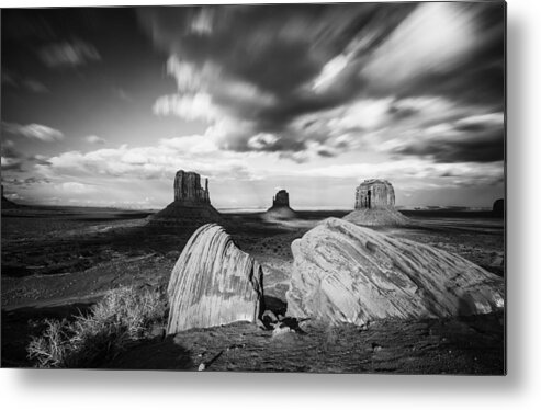 Monument Valley Metal Print featuring the photograph The Searchers by Tassanee Angiolillo