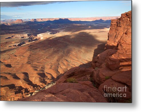 Canyon Lands Metal Print featuring the photograph The Valley so Low by Jim Garrison