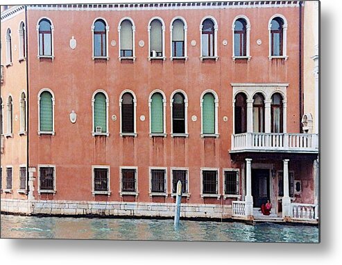 Venice Metal Print featuring the photograph Venice Apartment by Stuart Litoff