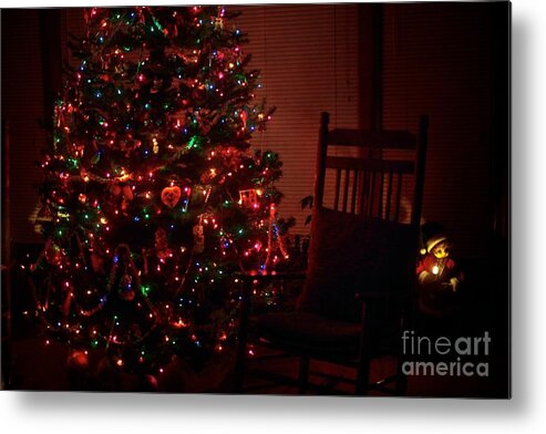 Christmas Cards Metal Print featuring the photograph Waiting for Christmas by Frank J Casella