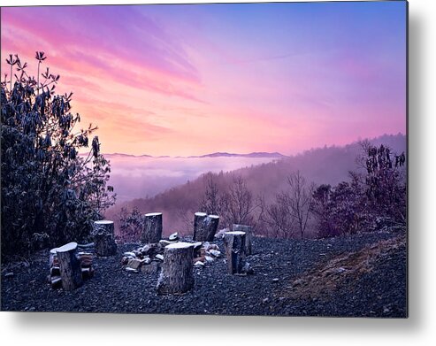 Great Smoky Mountains Metal Print featuring the photograph Waiting by the Fire by Maria Robinson