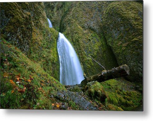 Columbia Metal Print featuring the photograph Wahkeena Falls 02 #2 by Matt Hanson