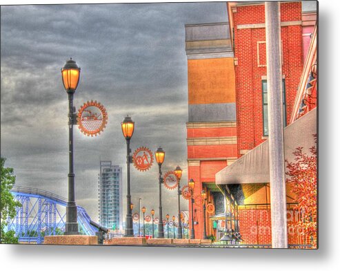 Hdr Metal Print featuring the photograph Balcony at Newport on the Levee by Jeremy Lankford