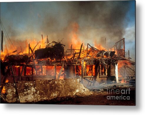 House Fire Metal Print featuring the photograph House On Fire by Photo Researchers, Inc.