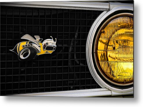 Super Metal Print featuring the photograph Let It Bee by Gordon Dean II