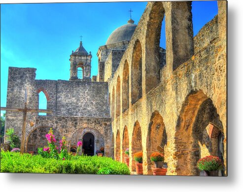 Courtyard Metal Print featuring the photograph Mission Courtyard by David Morefield