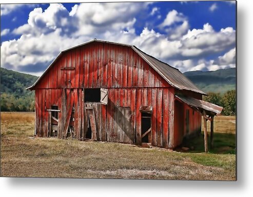Barn Metal Print featuring the photograph Old Red Barn by Renee Hardison