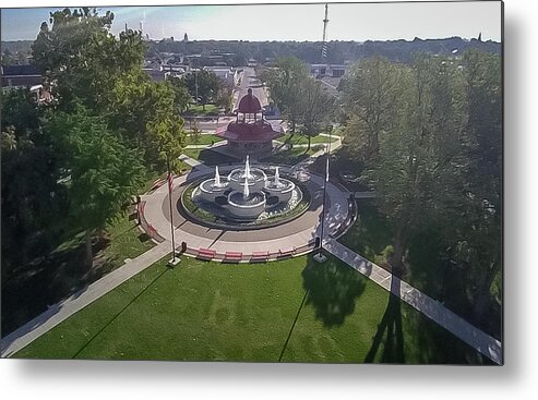 Central Illinois Metal Print featuring the photograph Central Park #1 by George Strohl