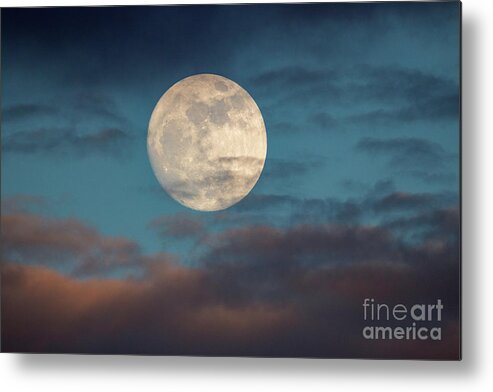 Moon Metal Print featuring the photograph Prelude To The Supermoon #1 by Mimi Ditchie