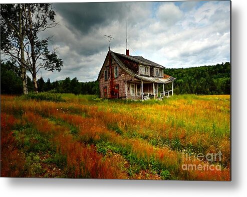 Farm House Metal Print featuring the photograph Abandon House by Steve Brown