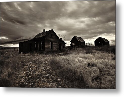 Homestead Metal Print featuring the photograph Abandoned by Michael Dawson