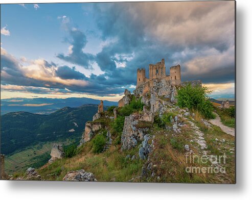 Stronghold Metal Print featuring the photograph The last stronghold, Italy by Kim Petersen