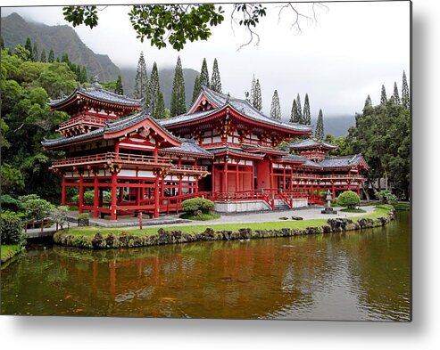 Byodo-in Temple Metal Print featuring the photograph Byodo-In Temple Oahu by Robert Meyers-Lussier