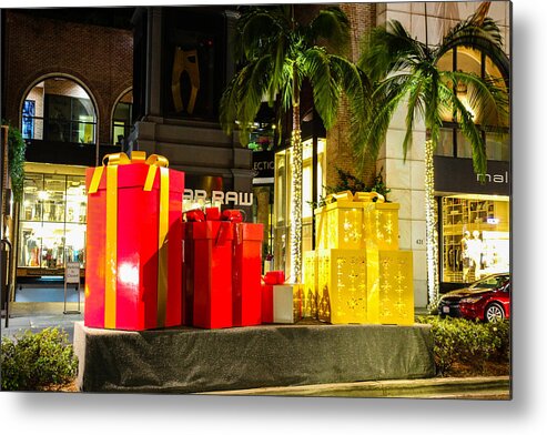 Beverly Hills Metal Print featuring the photograph Christmas in Beverly Hills by Robert Hebert