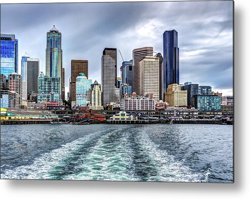 Seattle Metal Print featuring the photograph Departing Pier 54 by Rob Green