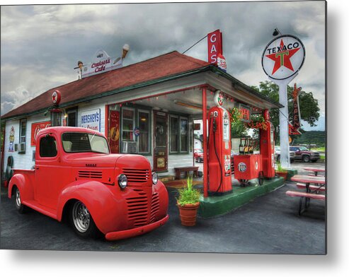 Truck Metal Print featuring the photograph Dodge at Cruisers by Lori Deiter