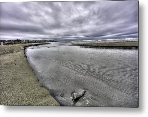 Newport Metal Print featuring the photograph Early Morning Tide by John Hoey