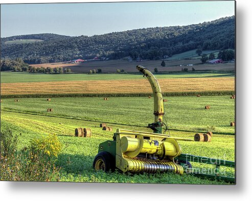 Farm Metal Print featuring the photograph Farmland by Rod Best