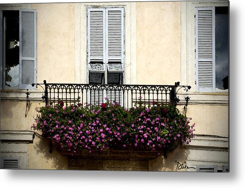 Italy Metal Print featuring the photograph Graceful Balcony by Peggy Dietz