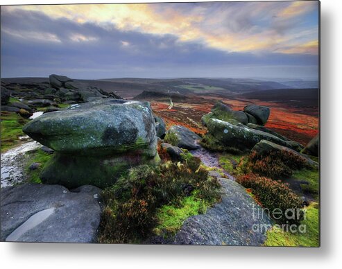 Derbyshire Metal Print featuring the photograph Higger Tor 11.0 by Yhun Suarez